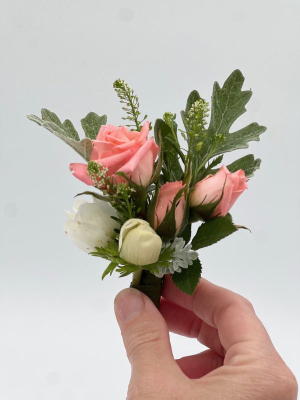 Freshly-Cut-Stems-Boutonniere-01